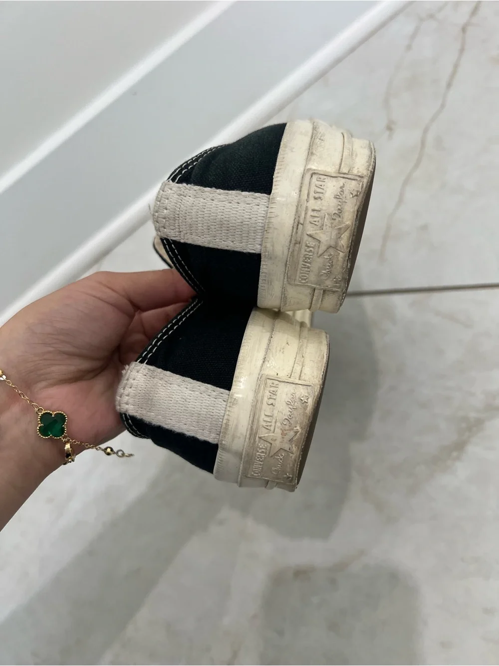 Comme des Garcons PLAY as size